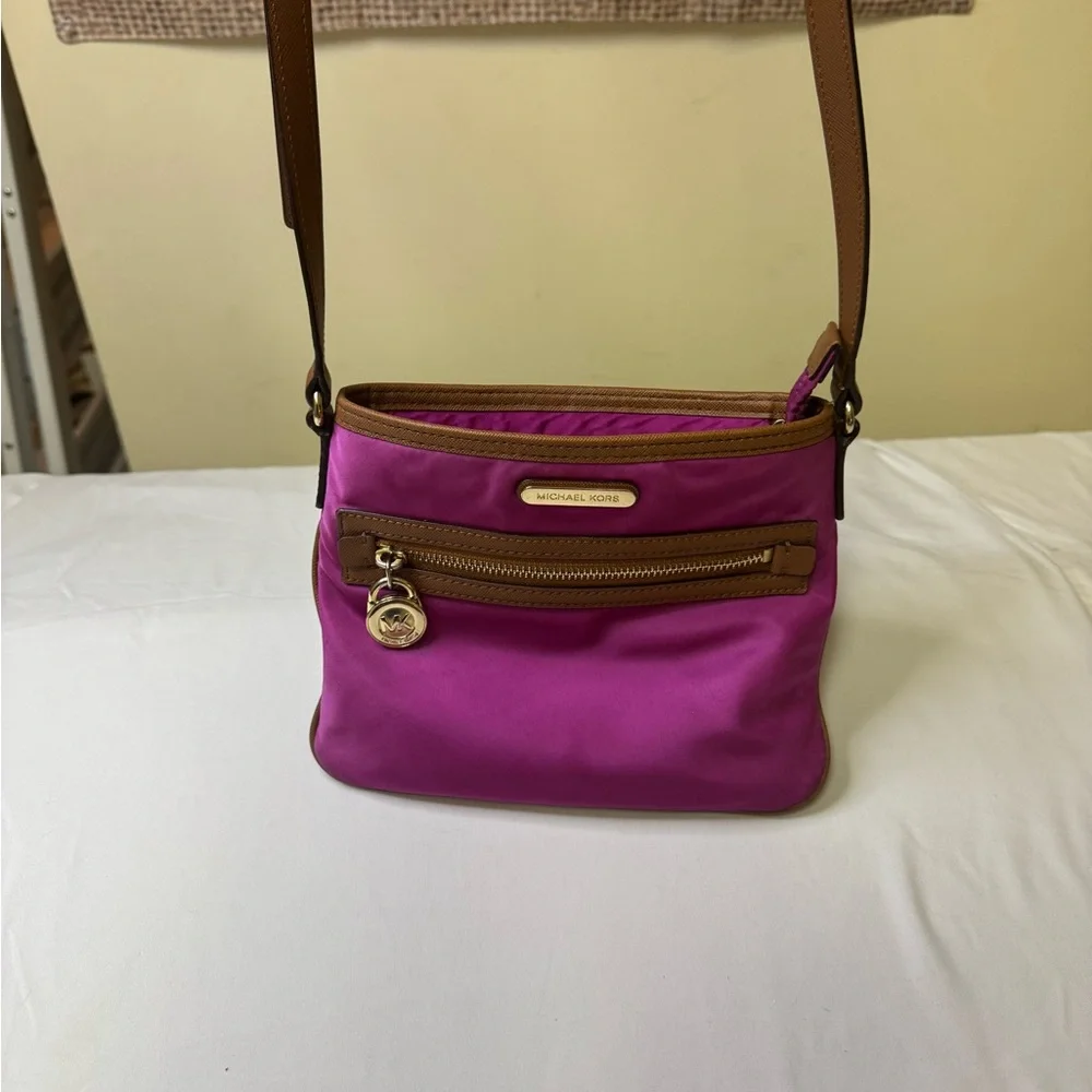 Michael Kors Nylon Crossbody‎ Bag – Fuchsia & Tan Trim